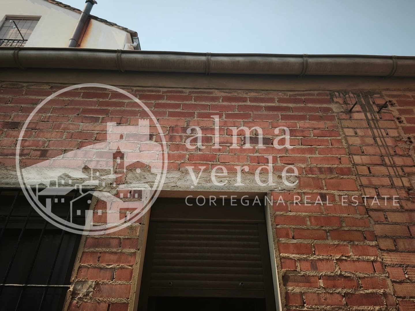 Casa céntrica de esquina frente a la estación - Imagen 13