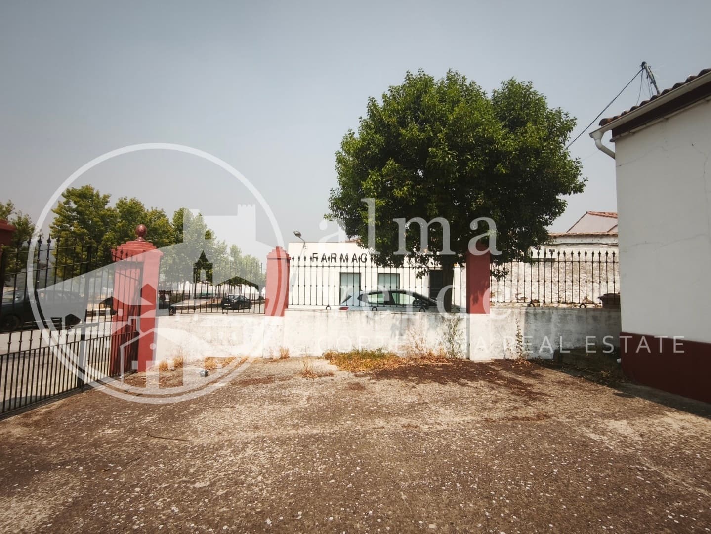 Casa céntrica de esquina frente a la estación - Imagen 7